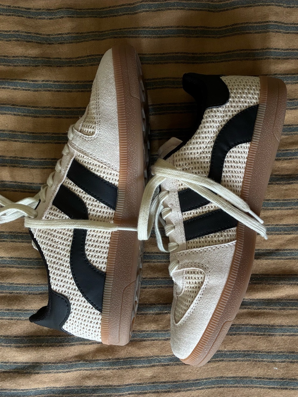 H&M women’s sneakers